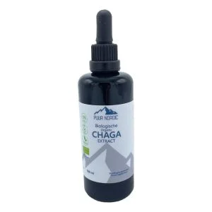 Chaga extract in glazen fles met pipet